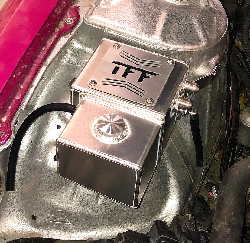 Nissan 240SX S13 LHD - Tucked Oil Catch Can